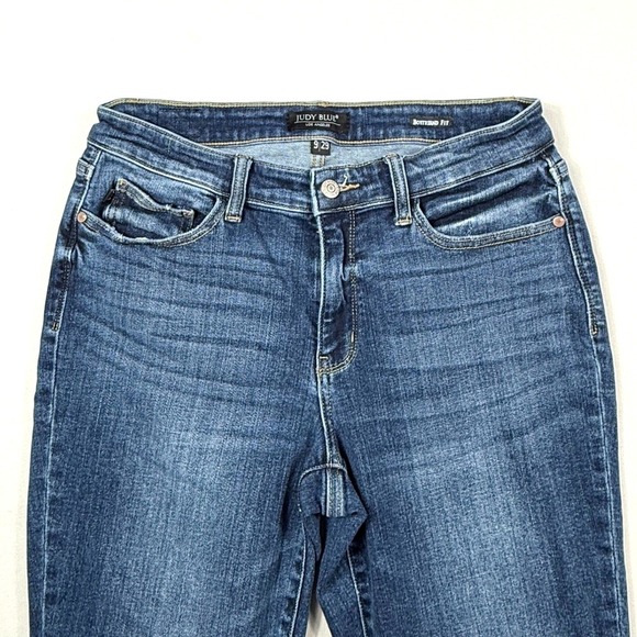 Judy Blue Boyfriend Fit Medium Wash Mid Rise Stretch Denim Jeans Womens 9/29 - Picture 1 of 7